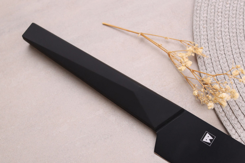 18 cm Satake Black japansk kokkekniv