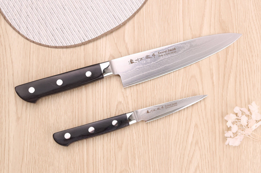 Set of 2 Satake damascus knives 69 layers Chef + Paring