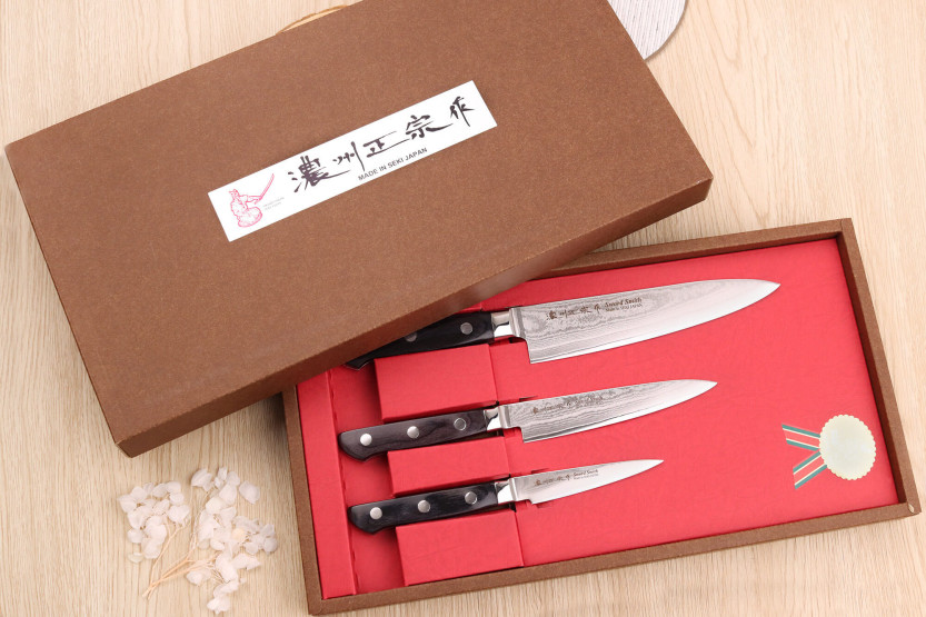 Set van 3 Satake damascus Japanse messen 69 lagen Chef + Utility + Paring