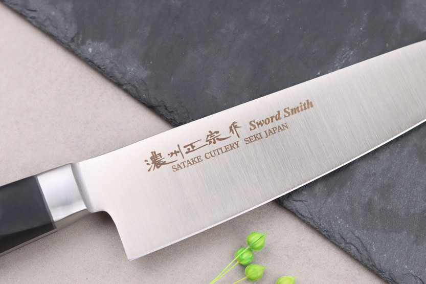 Sett med 2 japanske Satake ABS-kniver Chef + Paring