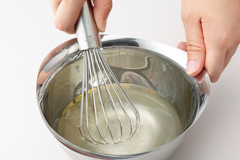 Kai 17.5cm open stainless steel mini whisk