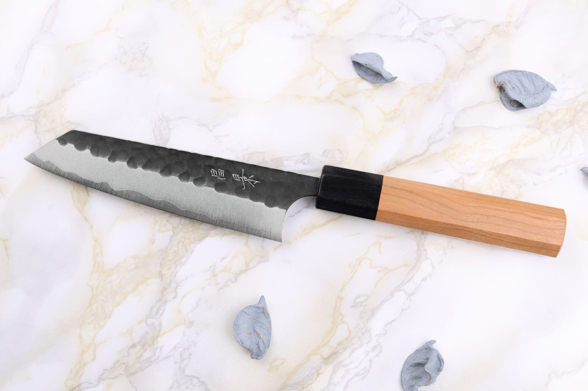 Masakage Koishi 15cm handgjord japansk ko-bunka-kniv