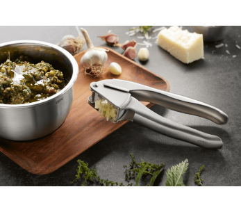 Espremedor de alho em aço inoxidável Gefu Imprensa 2