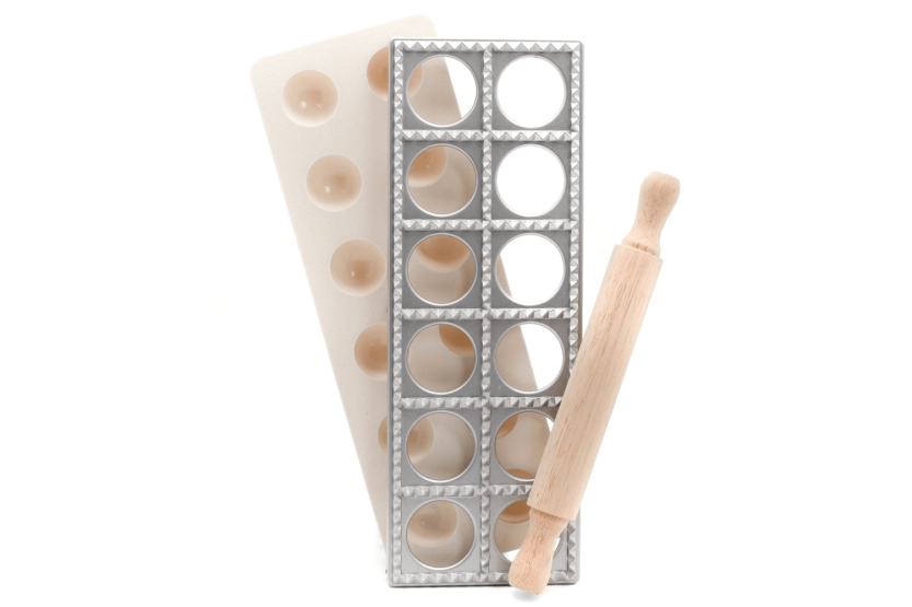 Gefu Tasca rectangular polymer ravioli board with wooden roller