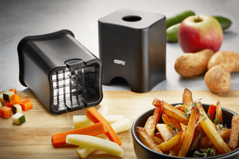 Gefu Pomcut fry and vegetable cutter in Japanese steel and polypropylene