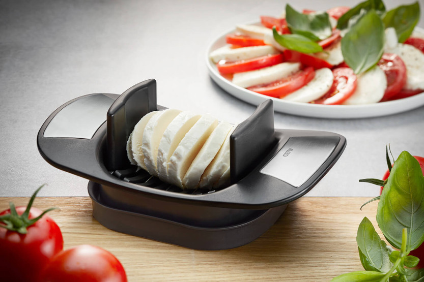 Cortador de tomate e mozzarella Gefu Caprese em aço inoxidável e ABS