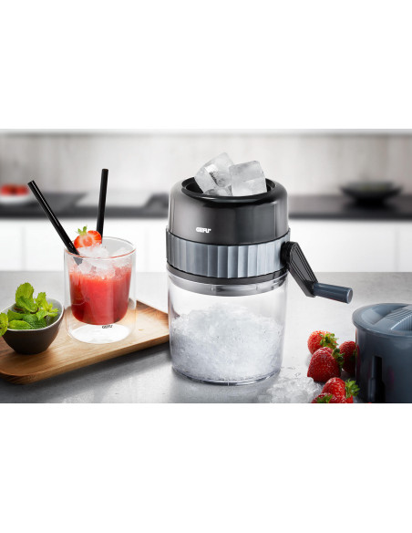 Gefu Slush manual ice crusher in stainless steel and polymer 750ml