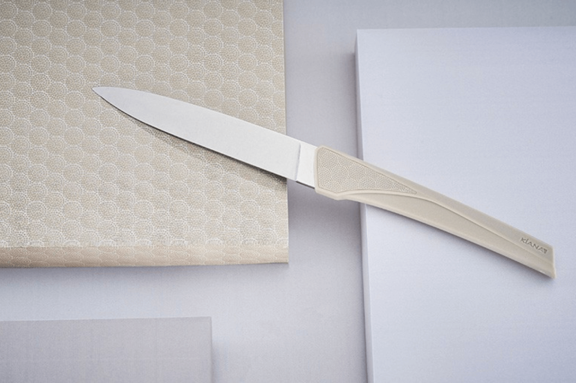 Sett med 6 Kiana bordkniver 10,4 cm blad i rustfritt stål med snorhåndtak