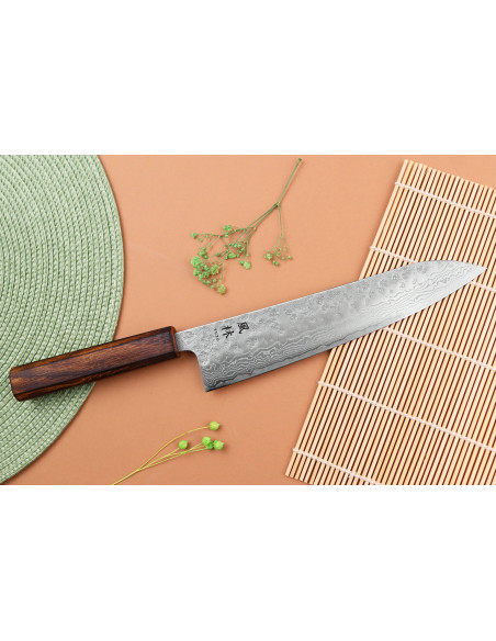Faca de chef japonesa tradicional Yuzo Damascus Tsuchime de 21 cm