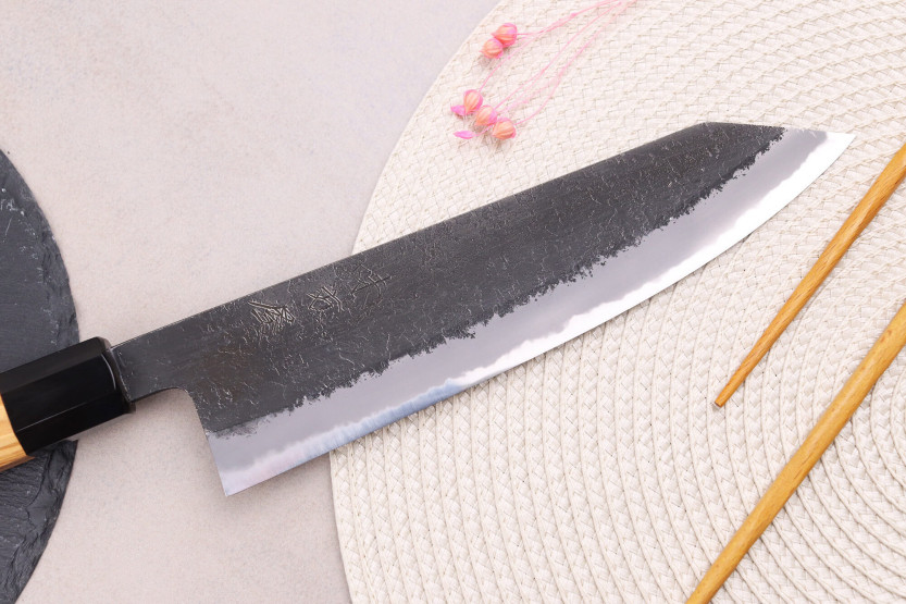 Kokkekniv kiritsuke 21cm japansk håndlavet Hinoura Mutsumi Ajikataya Sort Nashiji