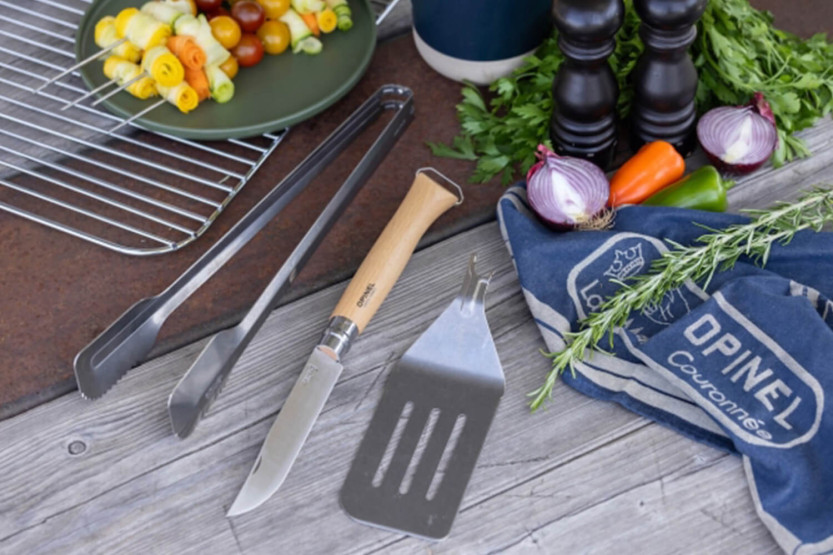 Set van 3 barbecuegereedschap Opinel vleesspatel + mes + tang