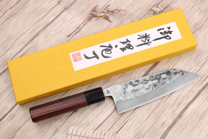faca santoku Yoshimune de 16,5 cm da Kawamura WS2 artesanato japonês polido
