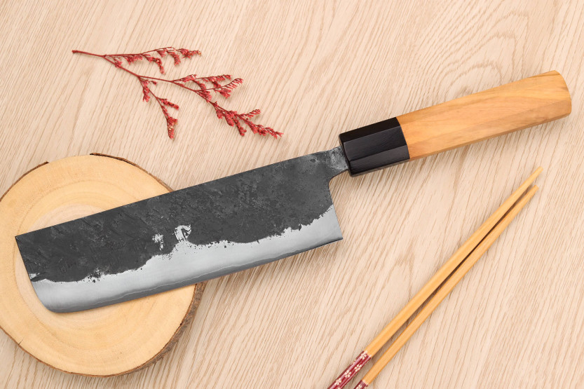 16,5cm Yoshimune Japanilainen käsintehty nakiri veitsi Kawamura Black WS2