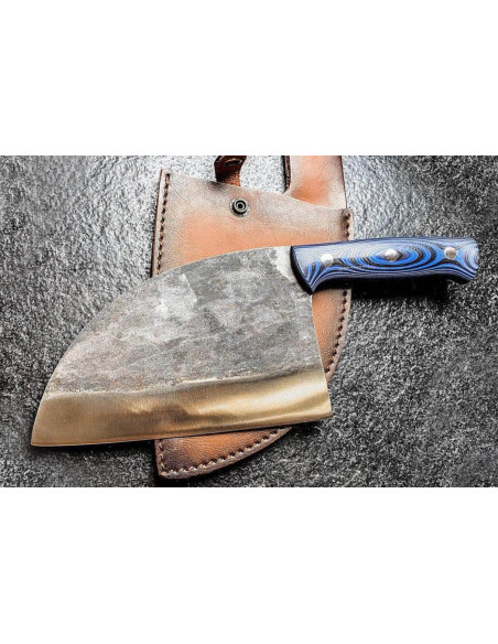 Faca sérvia Samura Mad Bull de 18 cm com cabos em G10 e carbono azuis e pretos