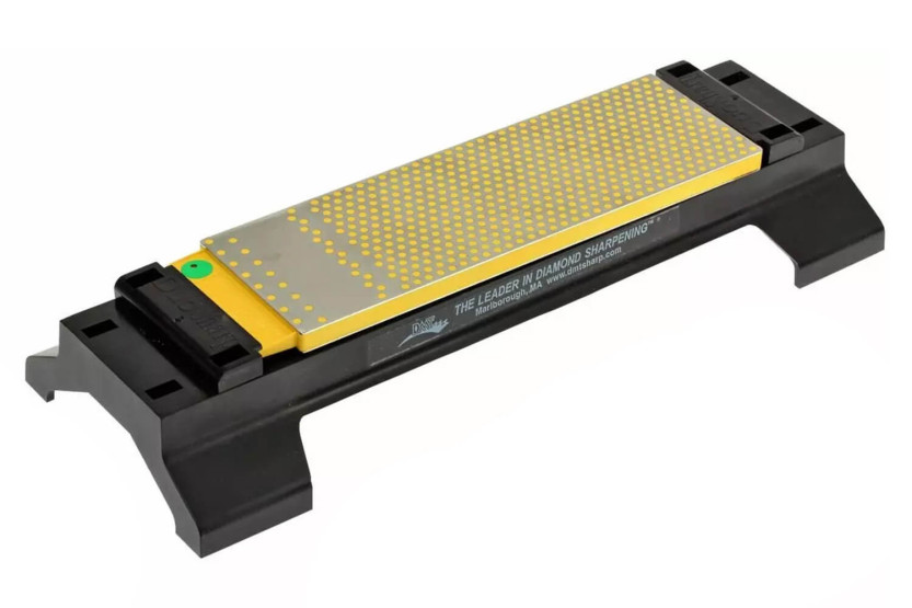 DMT DuoSharp double-sided diamond whetstone 600/1200 grit + base