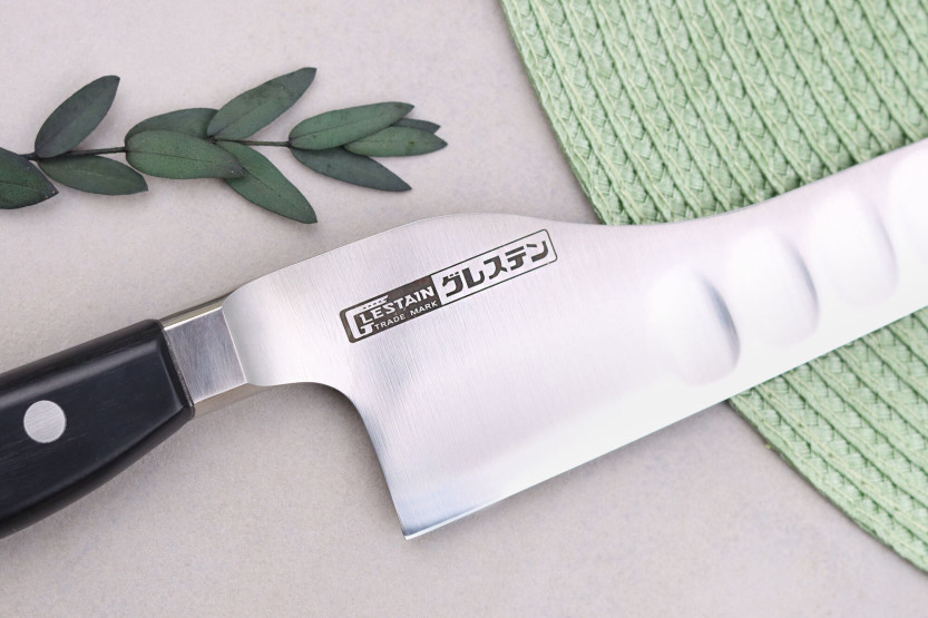 Glestain K Series 21cm japansk universalkniv med granton-egg och böjd rygg