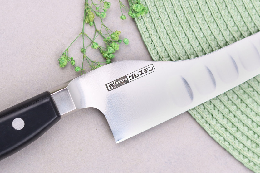 Glestain K Series 18 cm japansk universalkniv med grantonskær, buet ryg