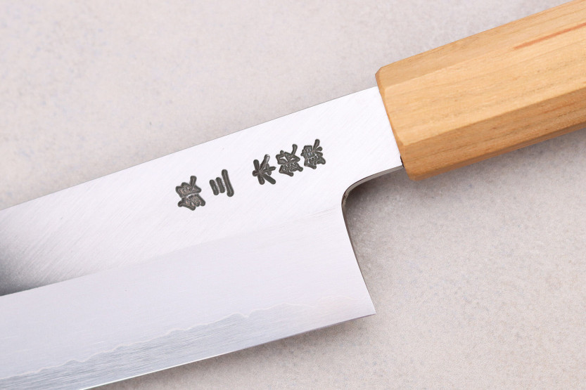santoku-kniv körsbärsplockare 18cm japonais artisanal Hado Ginsan
