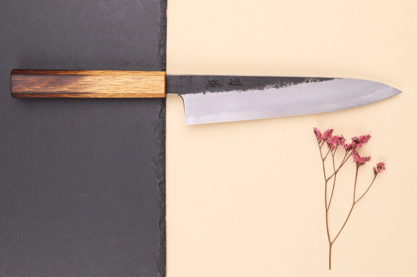 Faca de chef tradicional japonesa Hado Sumi 21cm