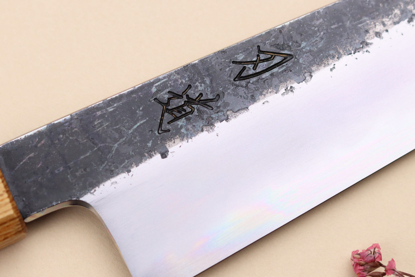 Cuchillo de cocinero tradicional japonés Hado Sumi 21cm
