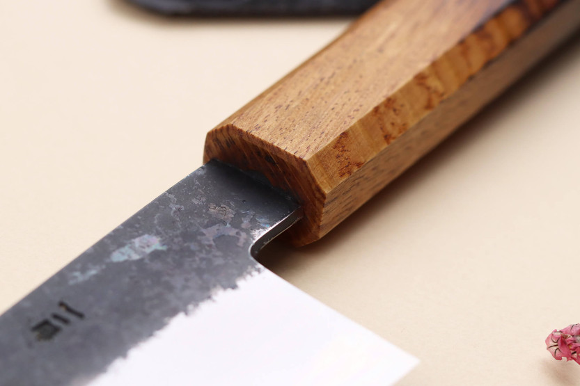 Faca bunka japonesa Hado Sumi de 18 cm