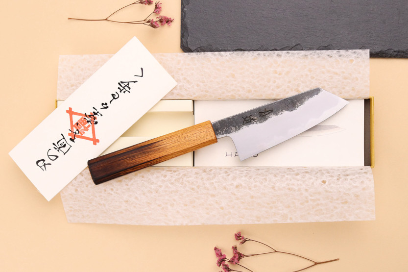 Faca ko-bunka de 13,5 cm Faca tradicional japonesa Hado Sumi