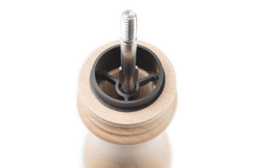 Molinillo de pimienta manual Peugeot Paris Classic en madera de haya natural