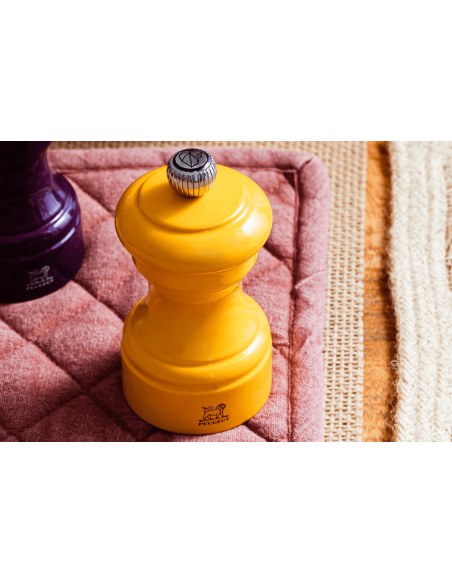 Peugeot Bistro manuelle Pfeffermühle aus safrangelb lackiertem Buchenholz 10cm