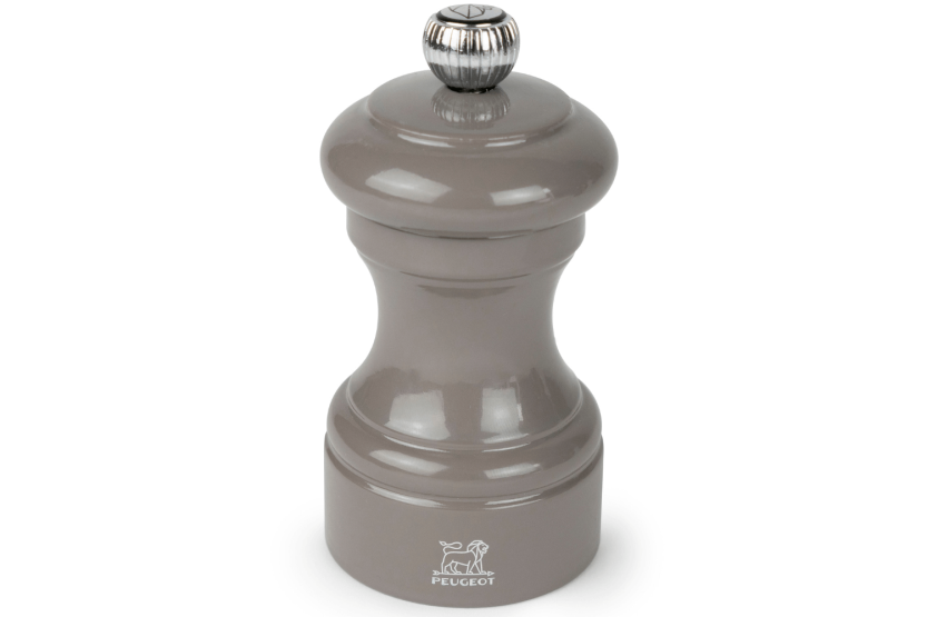 Molinillo de pimienta manual Peugeot Bistro en madera de haya lacada gris topo 10cm