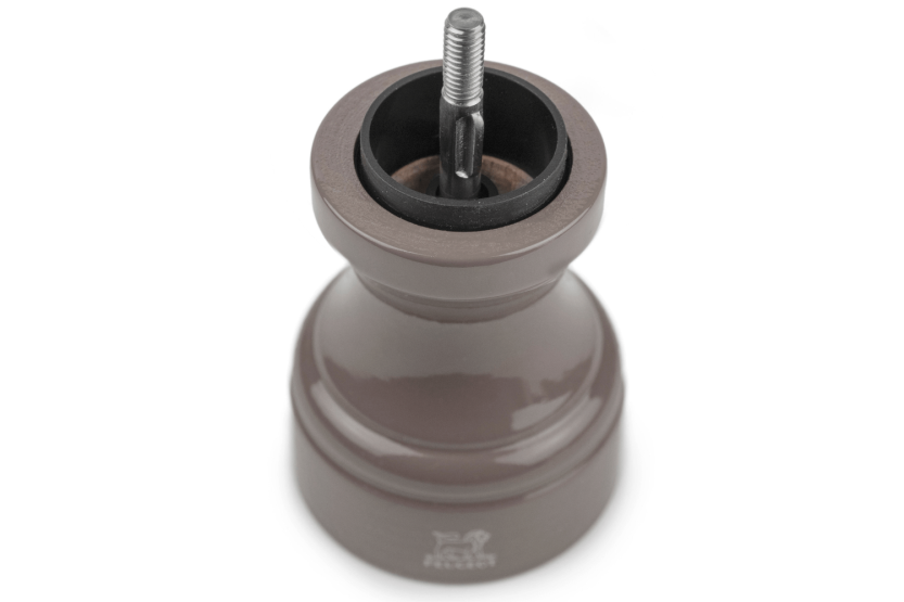 Molinillo de pimienta manual Peugeot Bistro en madera de haya lacada gris topo 10cm