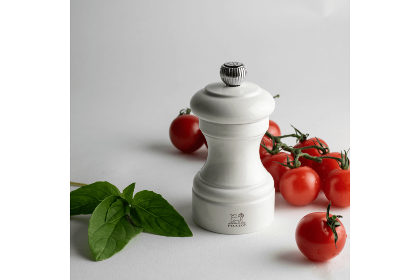 Peugeot Bistro manual pepper mill in ivory lacquered beechwood 10cm