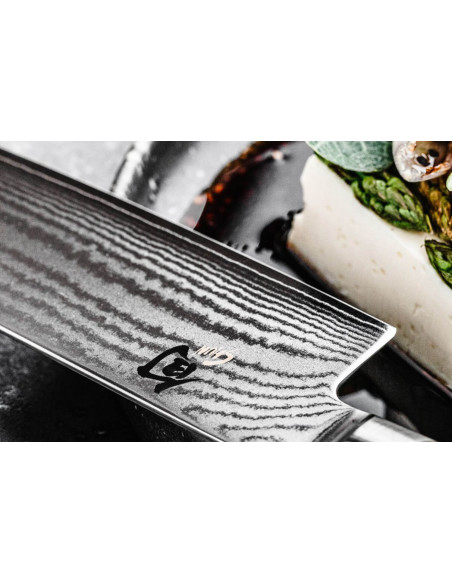 Kai Shun Classic damasco hoja de acero de alta calidad 18cm cuchillo de trinchar
