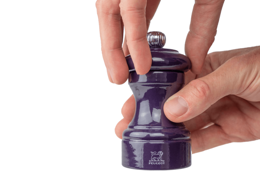 Peugeot Bistro manual pepper mill in eggplant lacquered wood 10cm