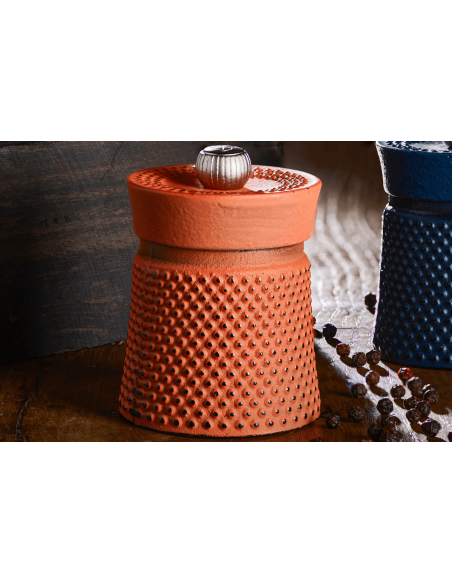 Peugeot Bali manuelle Pfeffermühle aus Gusseisen orange 8cm