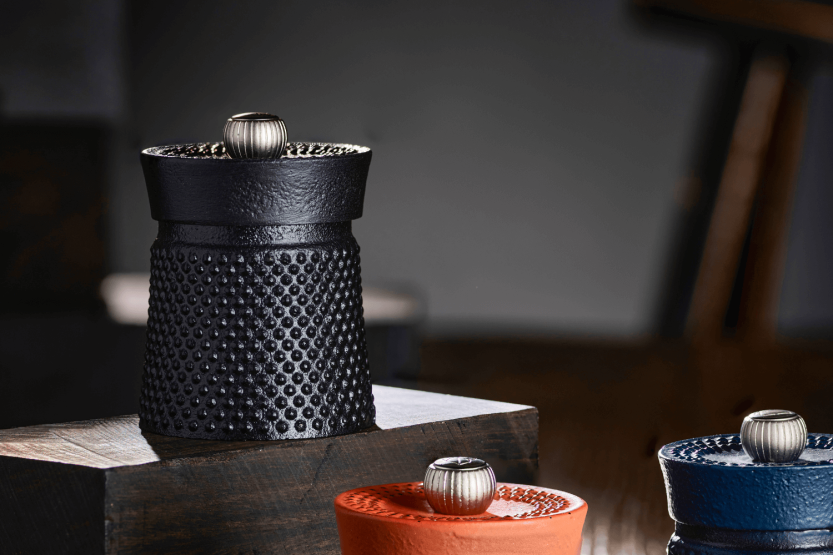 Peugeot Bali Fonte manuelle Pfeffermühle aus Gusseisen schwarz 8cm