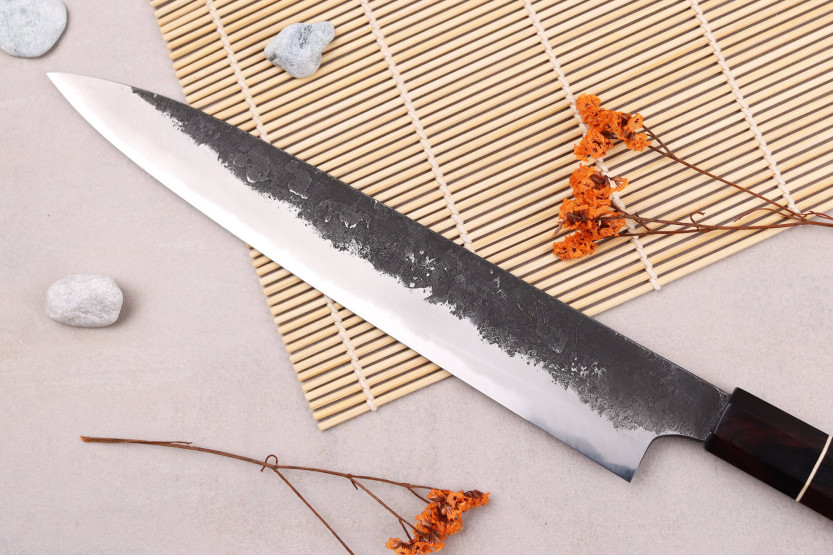 Naoki Mazaki WS2 Black Nashiji 24 cm japansk håndlavet sujihiki-kniv