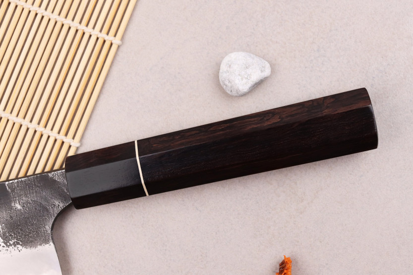 Faca gyuto japonesa Naoki Mazaki WS2 Black Nashiji 21cm feita à mão
