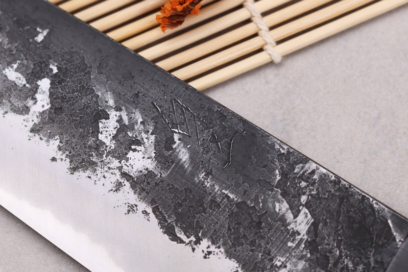 Naoki Mazaki WS2 Black Nashiji 18cm japansk handgjord gyutokniv