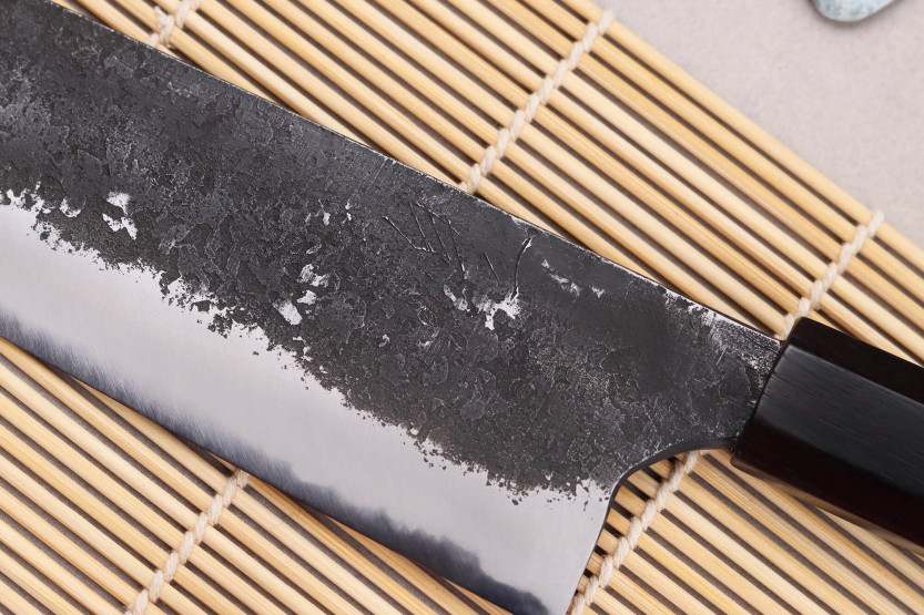 Naoki Mazaki WS2 Black Nashiji 16,5 cm japansk handgjord bunkakniv
