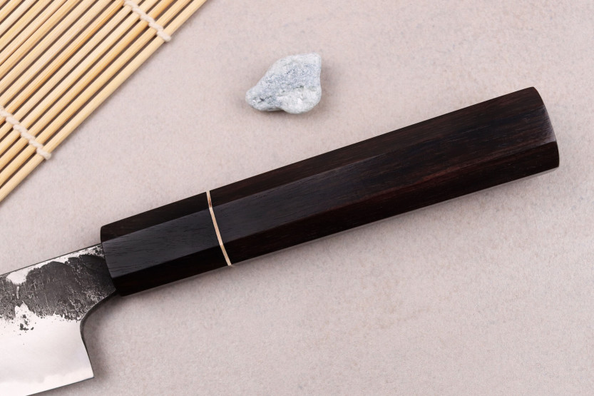 Naoki Mazaki WS2 Black Nashiji 18 cm japansk håndlaget universalkniv