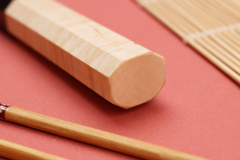 Cuchillo de cocinero japonés de 18cm Naoki Mazaki WS2 pulido hecho a mano