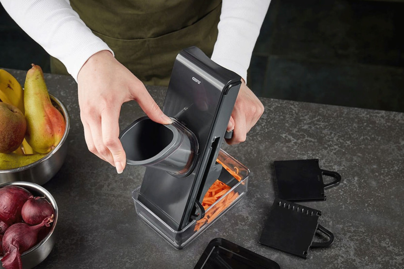 bandolim de cozinha vertical Gefu Stando com recipiente de recolha e tampa