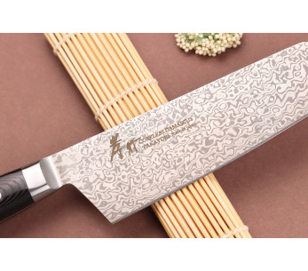 Couteau kengata 19cm Japanilainen Sakai Takayuki Coreless Damascus 70 sohvaa 2