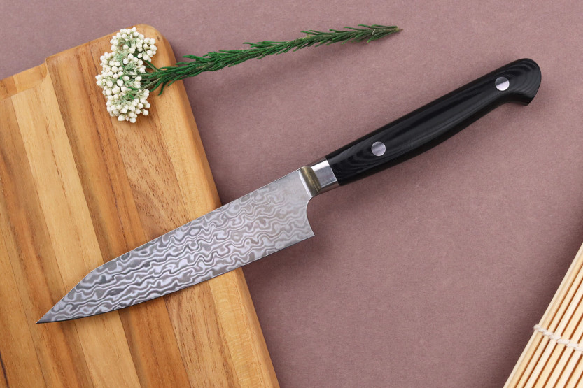 Yleisveitsi kirsikanpoimija 12cm Japanilainen Sakai Takayuki Coreless Damascusta