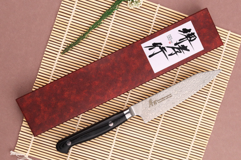 Yleisveitsi kirsikanpoimija 12cm Japanilainen Sakai Takayuki Coreless Damascusta