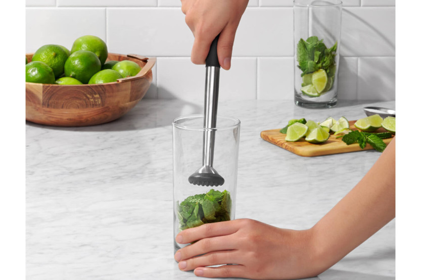 Espremedor de cocktails Oxo de 24 cm em aço inoxidável
