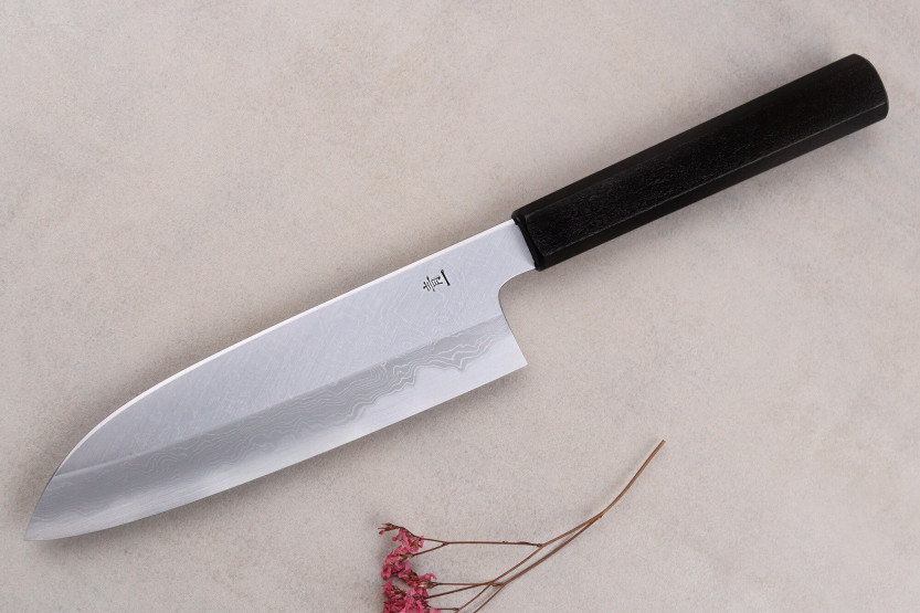 Kagekiyo Damascus Yoshikazu Tanaka 18cm handgjord japansk santokukniv