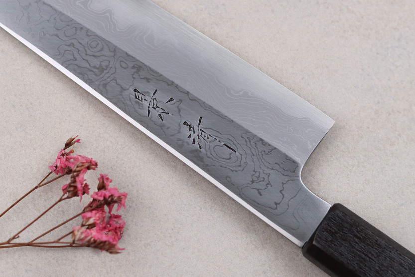 faca santoku cereja japonesa artesanal Kagekiyo Damas Yoshikazu Tanaka 18cm