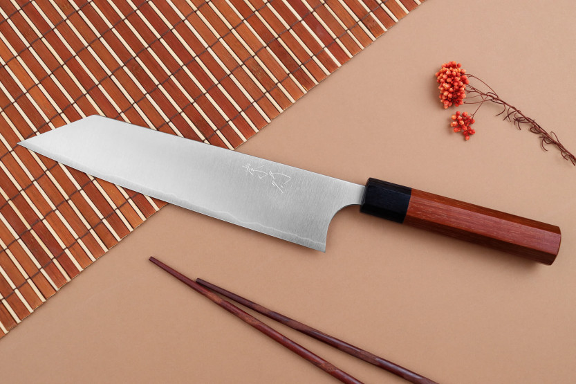 Faca de chef japonesa kiritsuke Shibata Koutetsu 21cm feita à mão