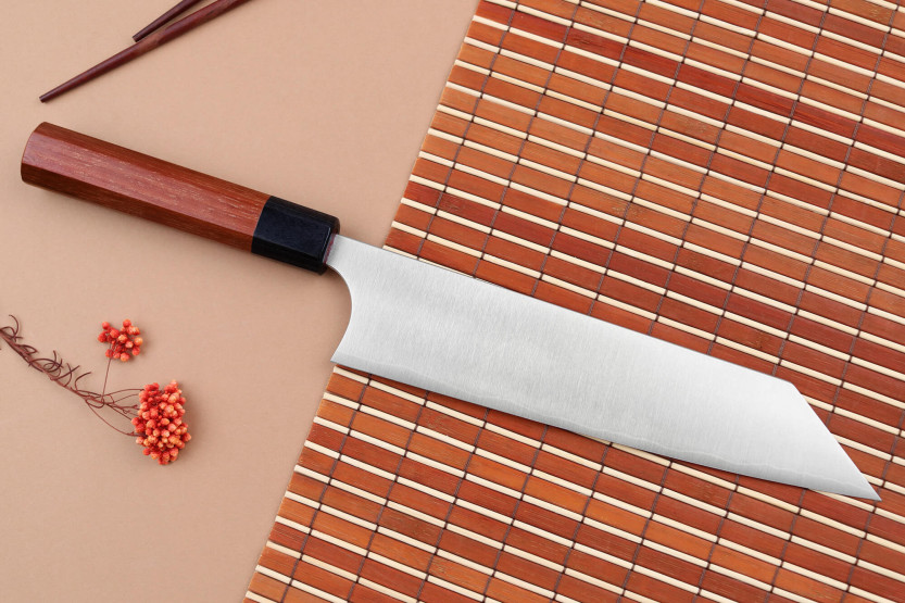 Faca de chef japonesa kiritsuke Shibata Koutetsu 21cm feita à mão